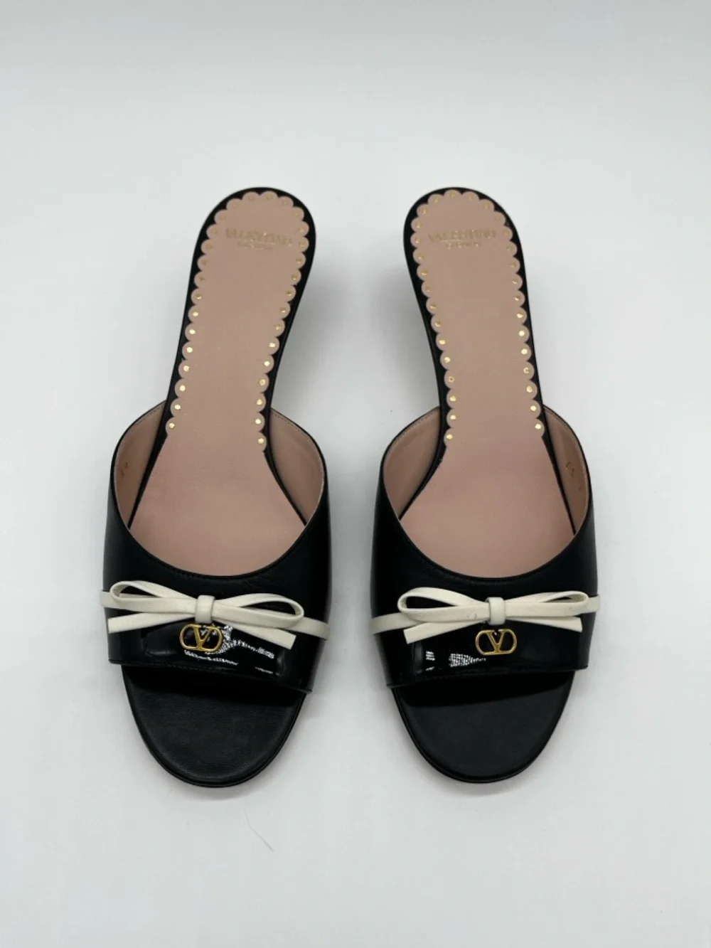Valentino Garavani Bepointy Slide Sandals Bow Detail Kitten Heel Black - Size 9